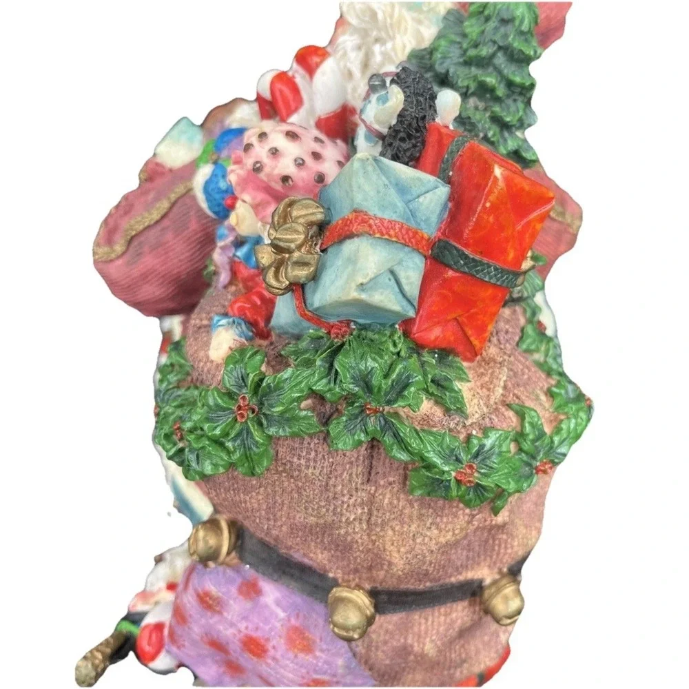 Vintage Santa In Sleigh Figurine 16
